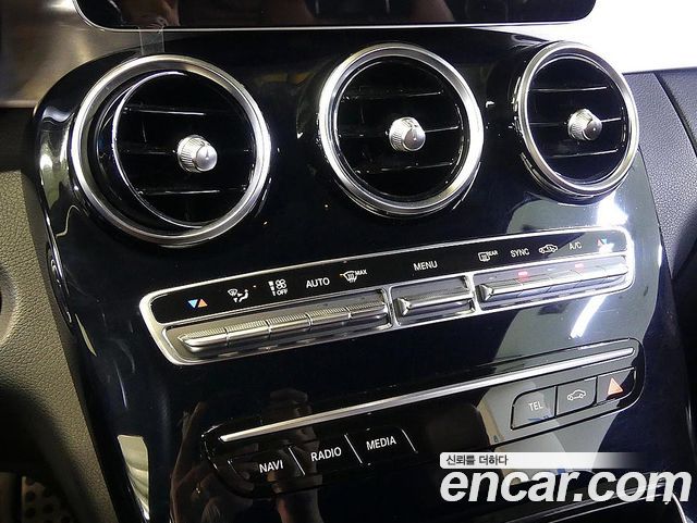 Mercedes-Benz C-Class C200 Cabriolet