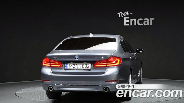 BMW 5-Series 520d xDrive Luxury Plus