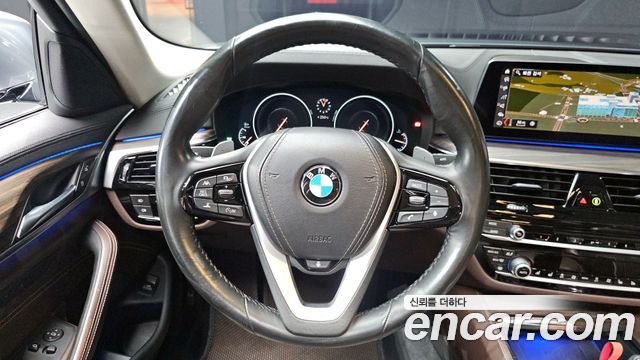 BMW 5-Series 520d xDrive Luxury Plus