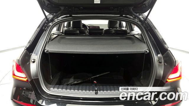 BMW 1-Series 118d Joy First Edition