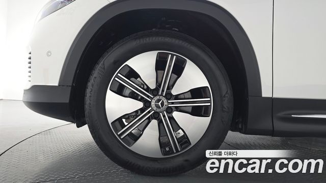 Mercedes-Benz EQB EQB300 4MATIC Electric Art