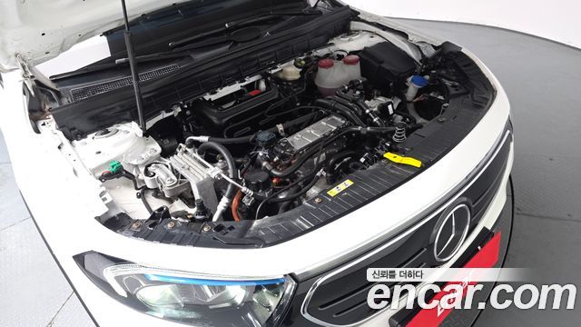Mercedes-Benz EQB EQB300 4MATIC Electric Art