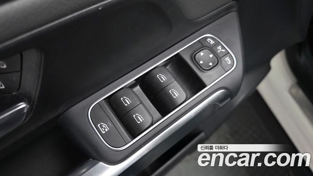Mercedes-Benz EQB EQB300 4MATIC Electric Art