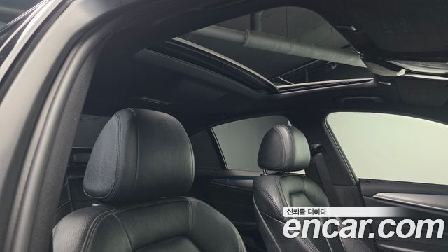BMW 5-Series 520d M Sport package