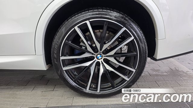 BMW X5 M50d