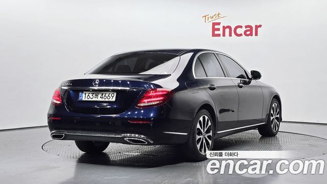 Mercedes-Benz E-Class E220d Exclusive