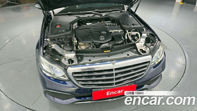 Mercedes-Benz E-Class E220d Exclusive