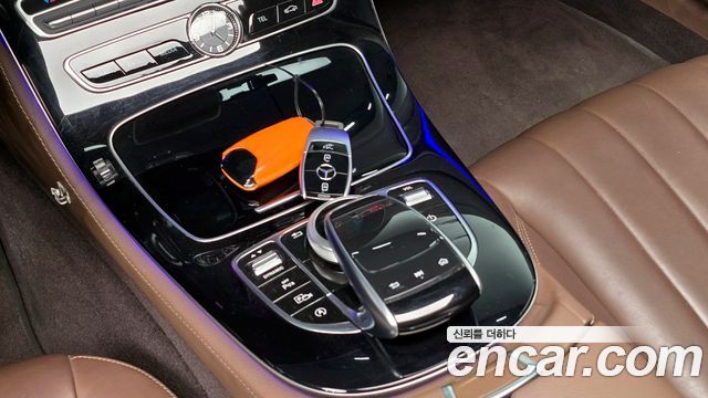 Mercedes-Benz E-Class E220d Exclusive