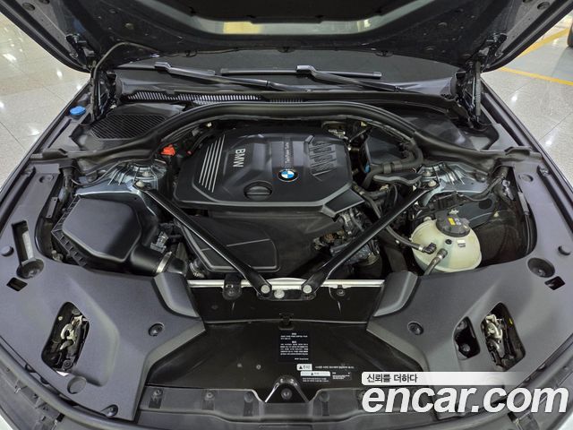 BMW 5-Series 520d M Sport Package Plus