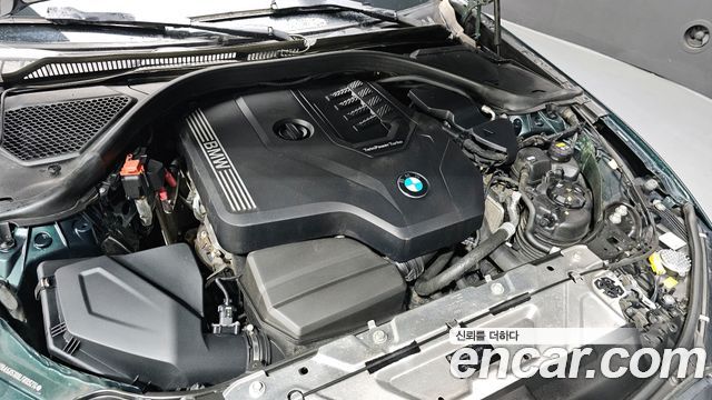 BMW 3-Series 320i Luxury