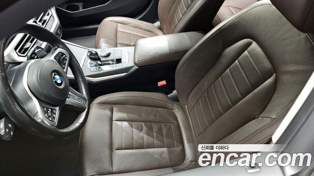 BMW 3-Series 320i Luxury