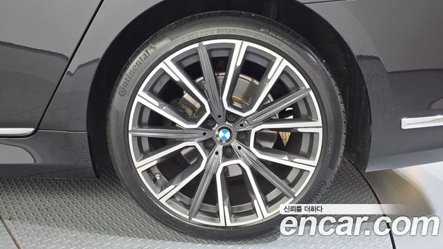 BMW 7-Series 730Ld xDrive M Sport