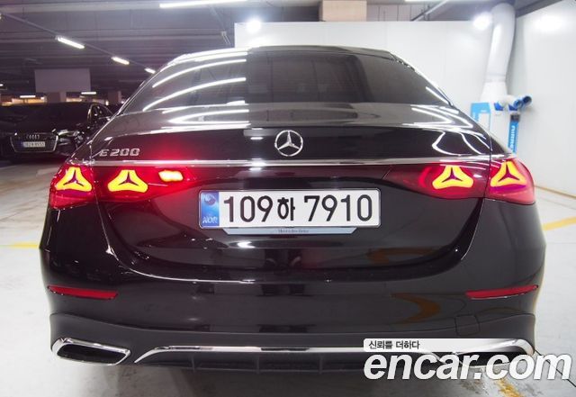 Mercedes-Benz E-Class E200 AMG Line