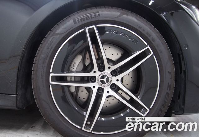 Mercedes-Benz E-Class E200 AMG Line
