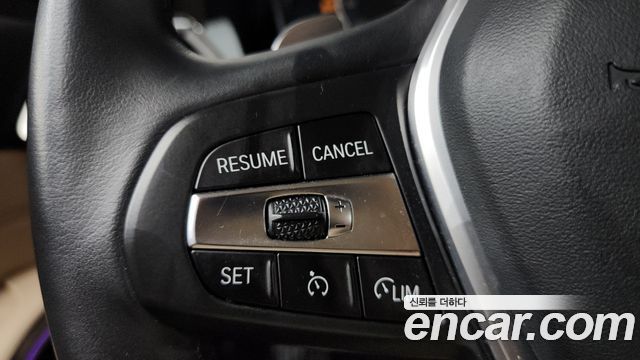 BMW 3-Series 330e Luxury