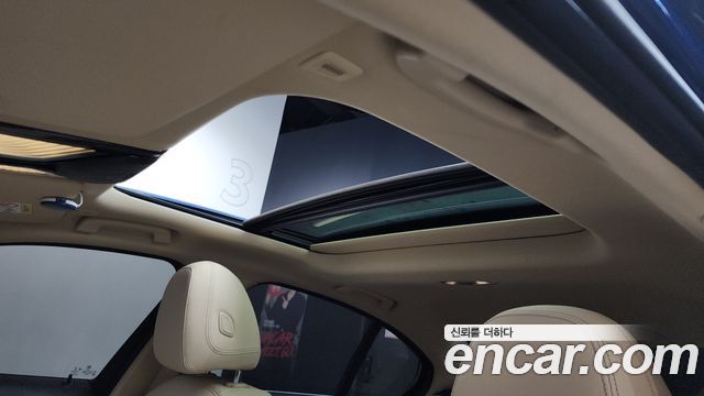 BMW 3-Series 330e Luxury