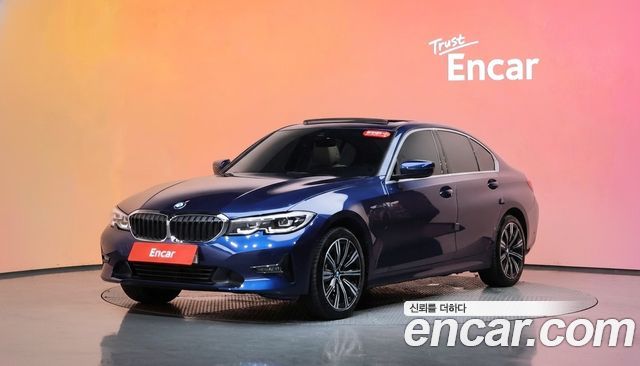 BMW 3-Series 330e Luxury
