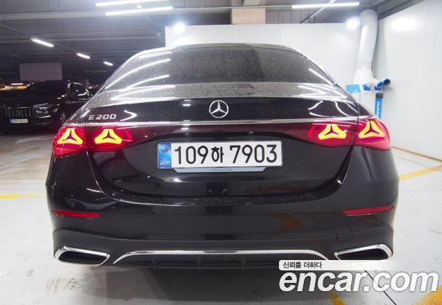 Mercedes-Benz E-Class E200 AMG Line