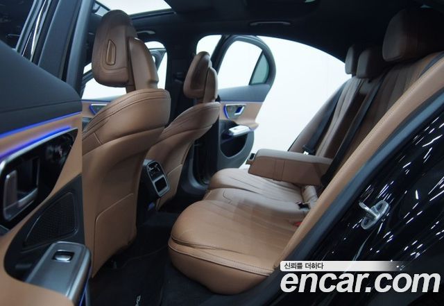 Mercedes-Benz E-Class E200 AMG Line