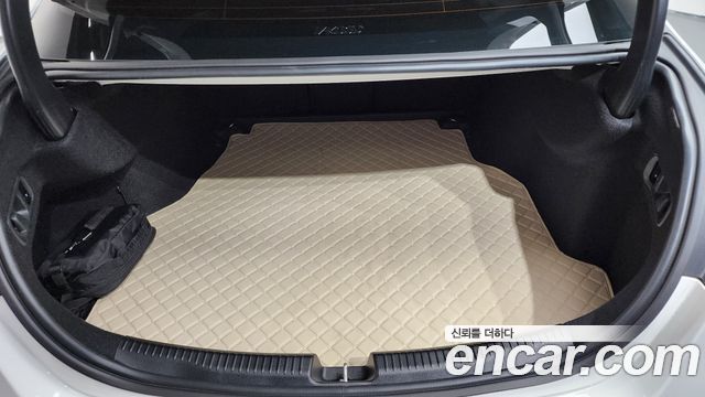 Mercedes-Benz C-Class C200 AMG Line