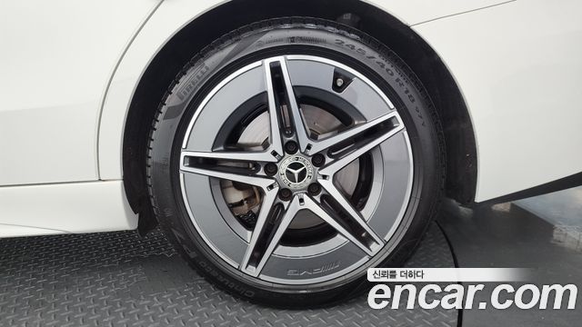 Mercedes-Benz C-Class C200 AMG Line