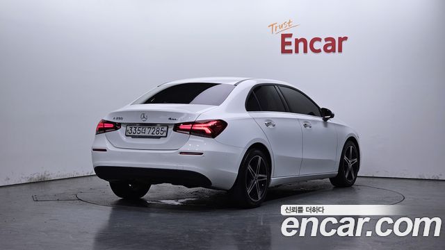 Mercedes-Benz A-Class A250 4MATIC Sedan