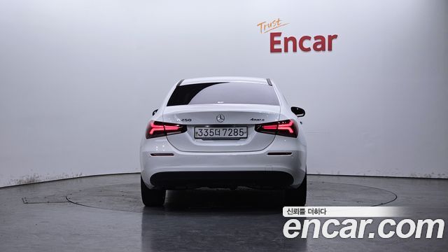 Mercedes-Benz A-Class A250 4MATIC Sedan