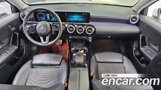 Mercedes-Benz A-Class A250 4MATIC Sedan
