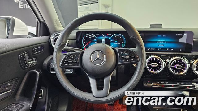 Mercedes-Benz A-Class A250 4MATIC Sedan