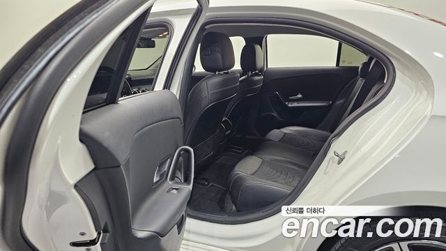 Mercedes-Benz A-Class A250 4MATIC Sedan