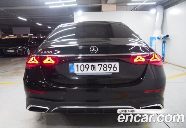 Mercedes-Benz E-Class E200 AMG Line