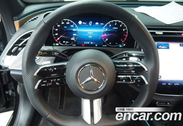 Mercedes-Benz E-Class E200 AMG Line