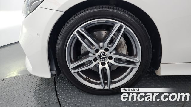 Mercedes-Benz E-Class E220d Cabriolet