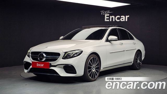 Mercedes-Benz E-Class E300 4MATIC Avnatgarde
