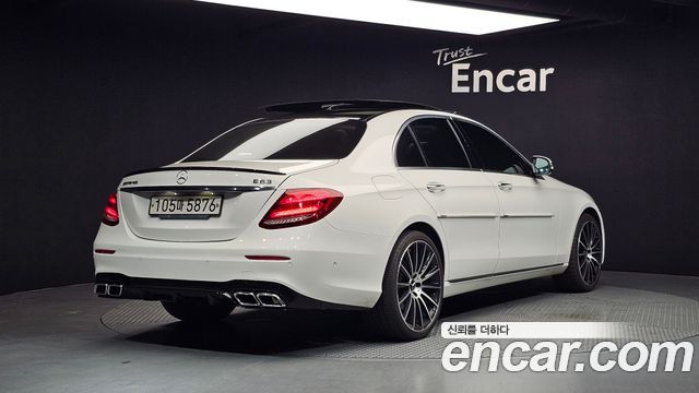 Mercedes-Benz E-Class E300 4MATIC Avnatgarde