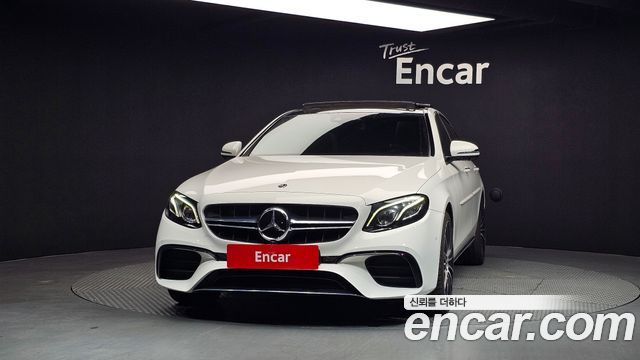 Mercedes-Benz E-Class E300 4MATIC Avnatgarde