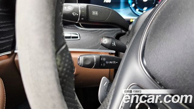 Mercedes-Benz E-Class E300 4MATIC Avnatgarde
