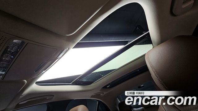 Mercedes-Benz E-Class E300 4MATIC Avnatgarde