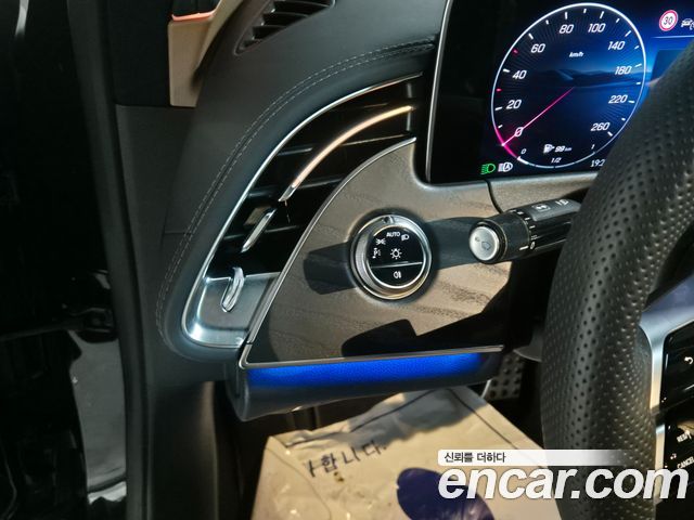Mercedes-Benz E-Class E200 AMG Line