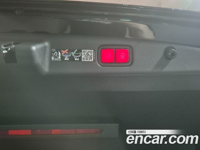 Mercedes-Benz E-Class E200 AMG Line