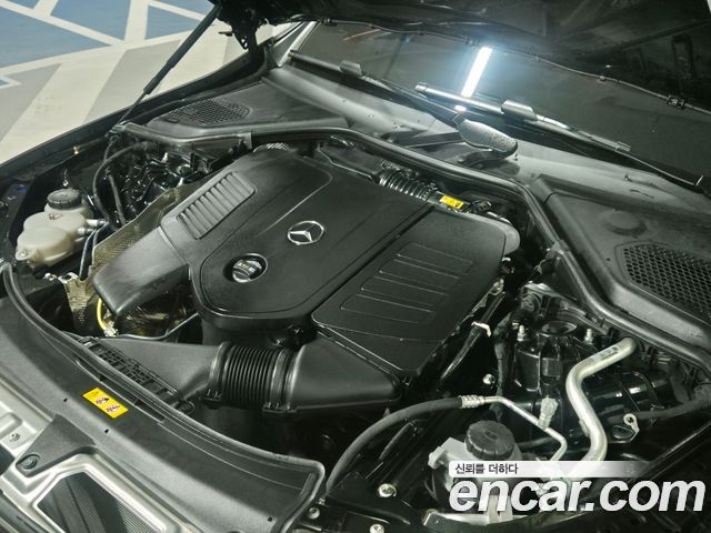 Mercedes-Benz E-Class E200 AMG Line