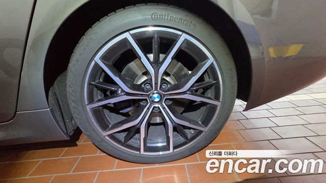 BMW 5-Series 530i M Sport Package