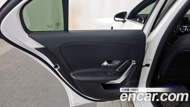Mercedes-Benz A-Class A220 Hatchback
