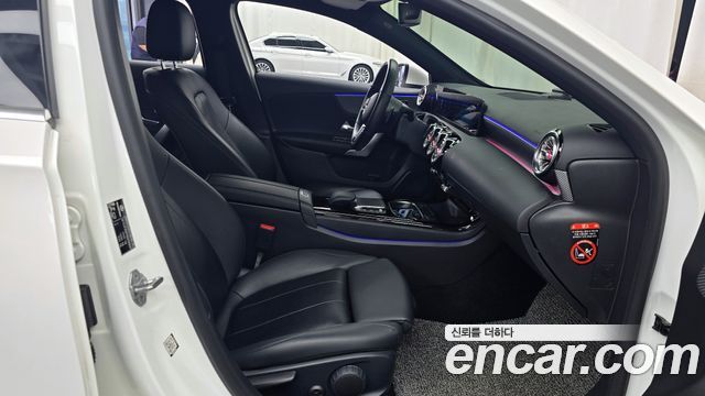 Mercedes-Benz A-Class A220 Hatchback