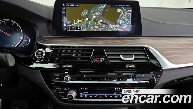 BMW 5-Series 520d xDrive M Sport Package Plus
