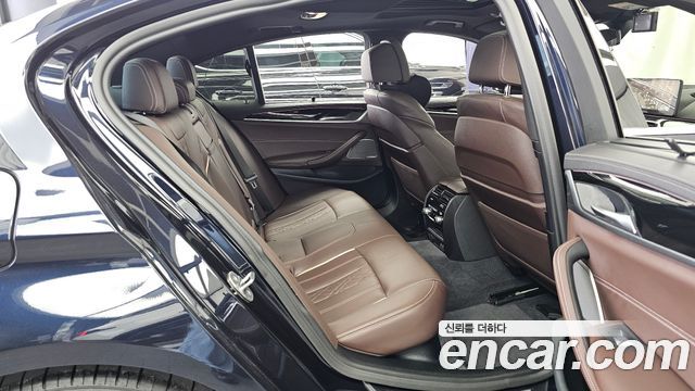 BMW 5-Series 530i xDrive M Sport Package