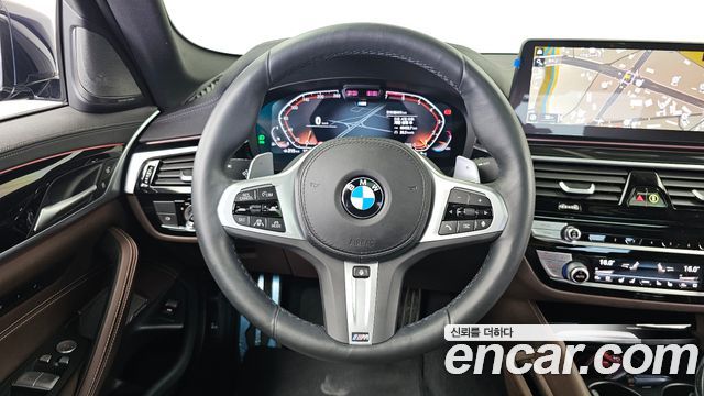 BMW 5-Series 530i xDrive M Sport Package
