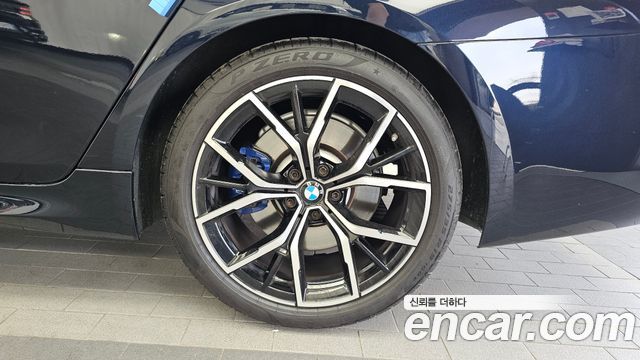 BMW 5-Series 530i xDrive M Sport Package