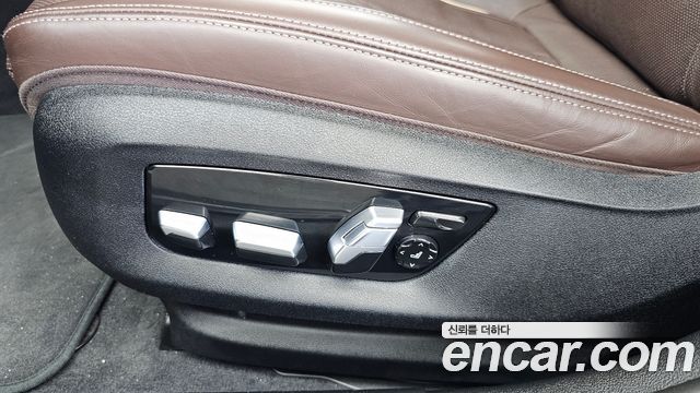 BMW 5-Series 530i xDrive M Sport Package