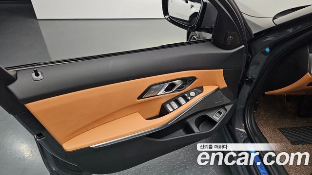 BMW 3-Series 320i M Sport